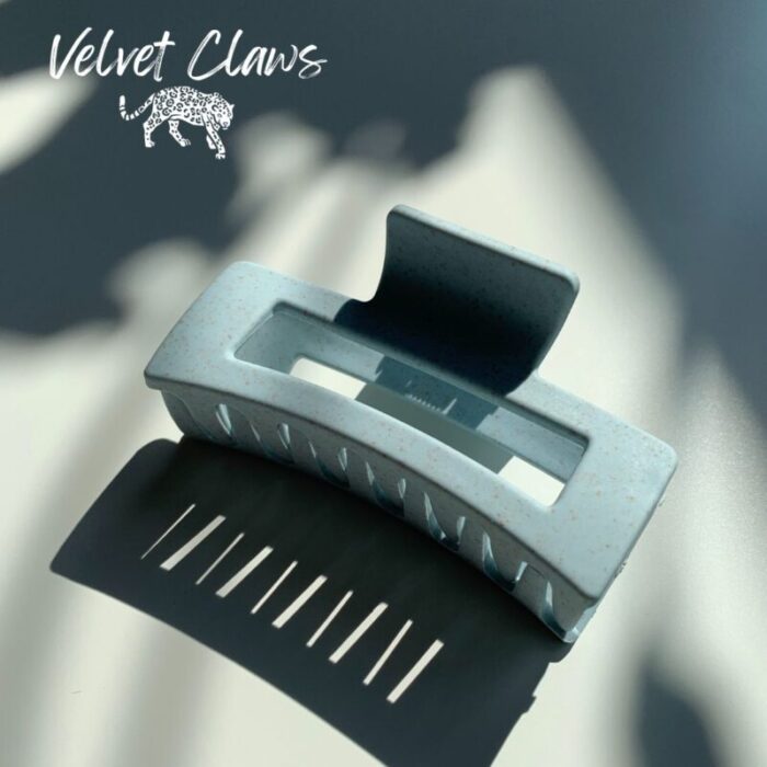 Velvet Claws Hair Clip The Jada in Blue Speckle Claw Clip in Velvet Travel Bag 5 4a47da78 6602 45e0 9c8f 233115520254