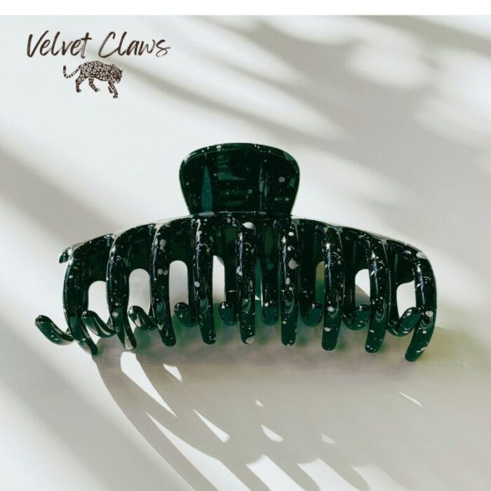 Velvet Claws Hair Clip The Lobster in Black Marble Claw Clip in Velvet Travel Bag 4 8d5110b5 9406 427a 911f 0288dbf1c93b