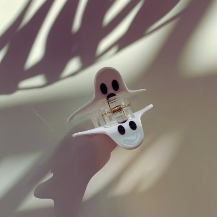 Velvet Claws Mini Hair Clip Halloween Collection Baby Ghost Go Boo Claw Clip in Velvet Travel Bag 3 deb52fbe d74e 4389 9f49 eff7e5fd77af